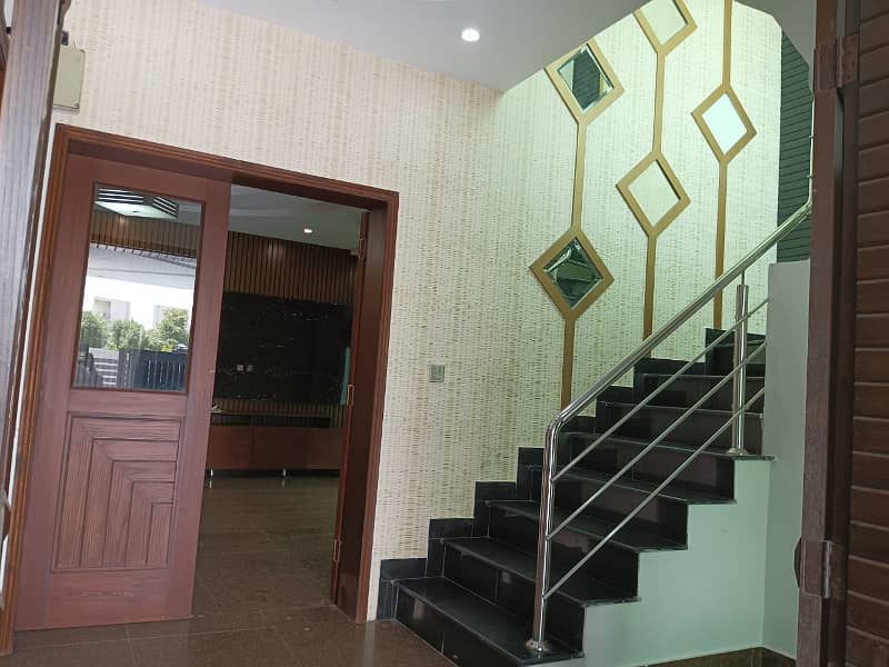 1 Kanal Luxury House Available For Rent In Nishtar Block Sector E Bahria Town Lahore 2