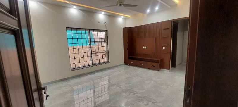 1 Kanal Luxury House Available For Sale In Shaheen Block Sector B Bahria Town Lahore 18