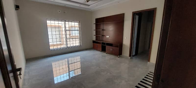 1 Kanal Luxury House Available For Sale In Shaheen Block Sector B Bahria Town Lahore 23