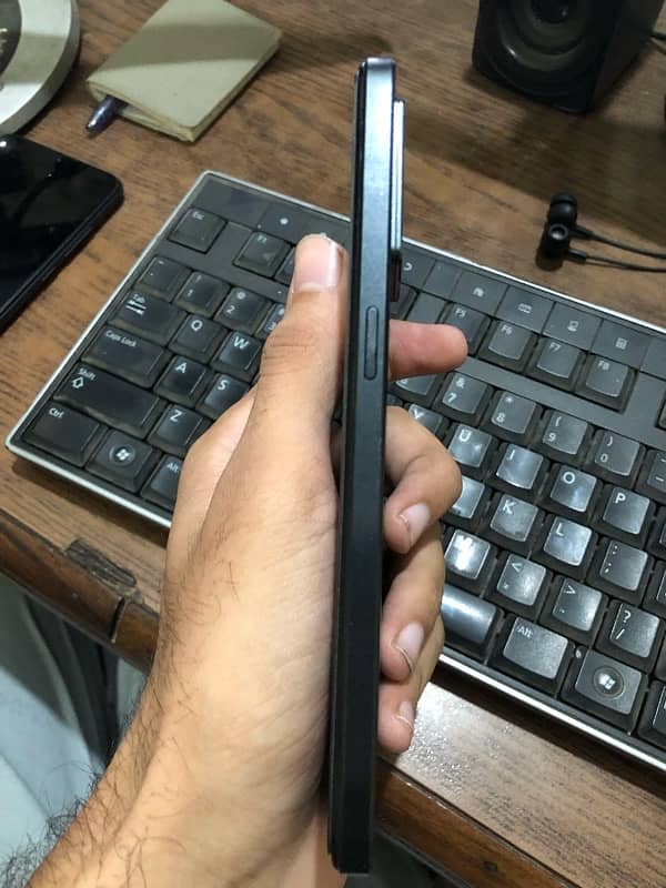 Oppo F21 Pro 4G 1