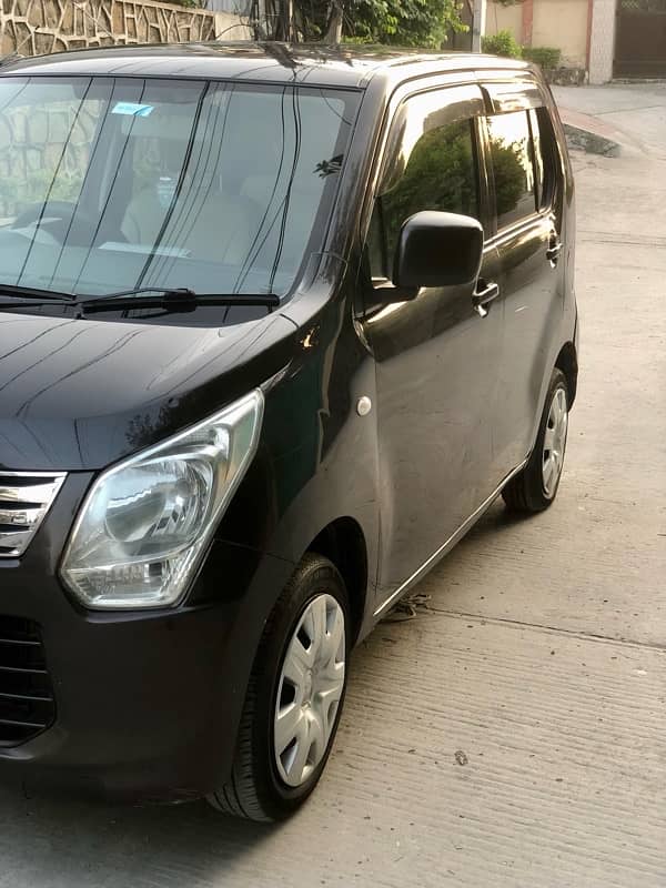 Suzuki Wagon R 2014 3