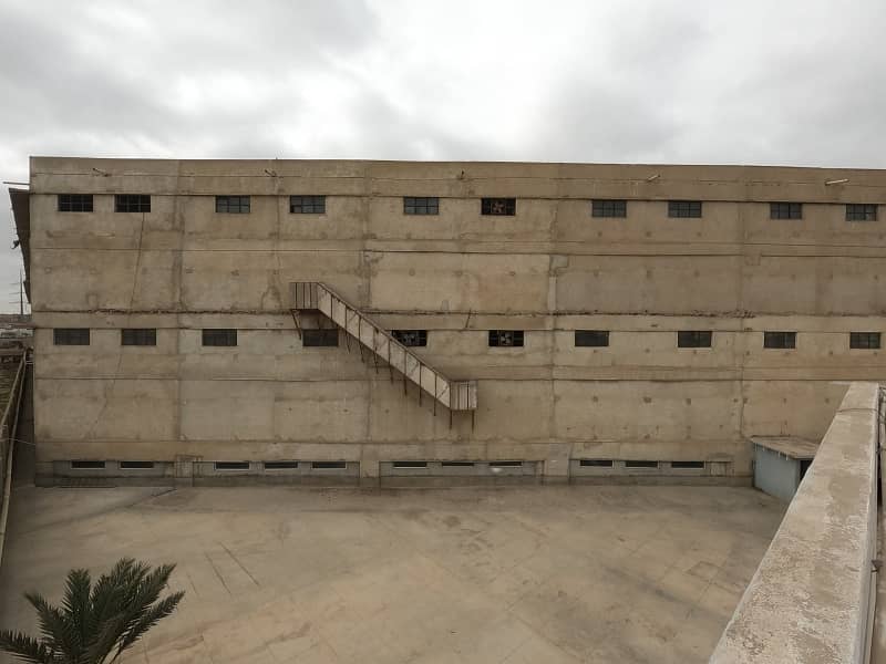 120,000 Square Feet Warehouse for Sale In SITE Near Karachi Port & Quaid E Azam Truck Stand 8