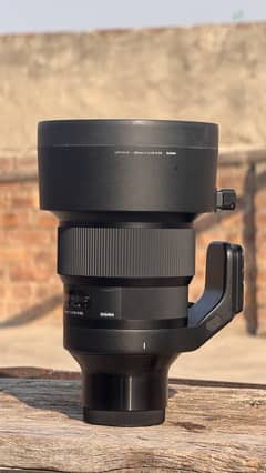 Sony Emount > Sigma 105mm 1.4 lens for sale urgent