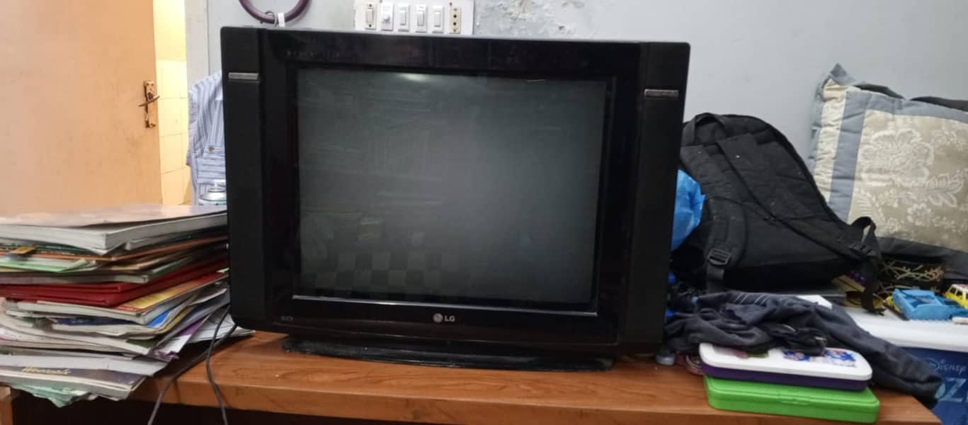 LG TV for sale 2