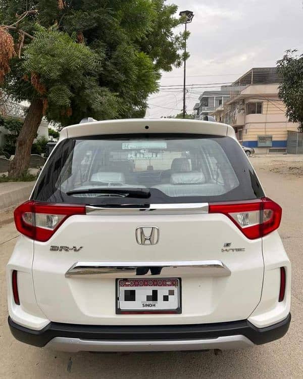 Honda BR-V 2021 3