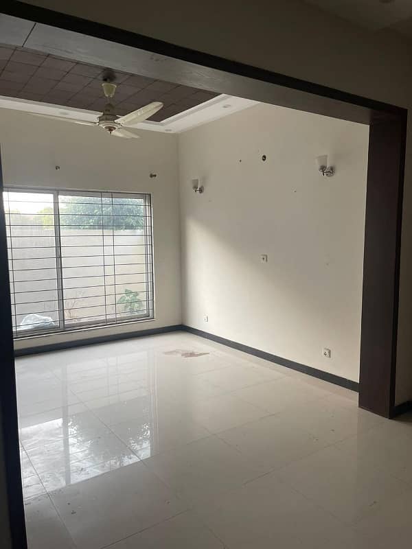 5 Marla HOUSE 4 Rent At DHA Lahore. 4