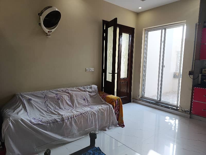 10 Marla Upper Portion 3 Bedrooms In Dha Phase 8 Ex Air Avenue 9