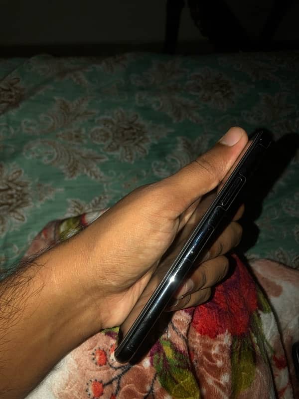 Iphone XS Non PTA 1