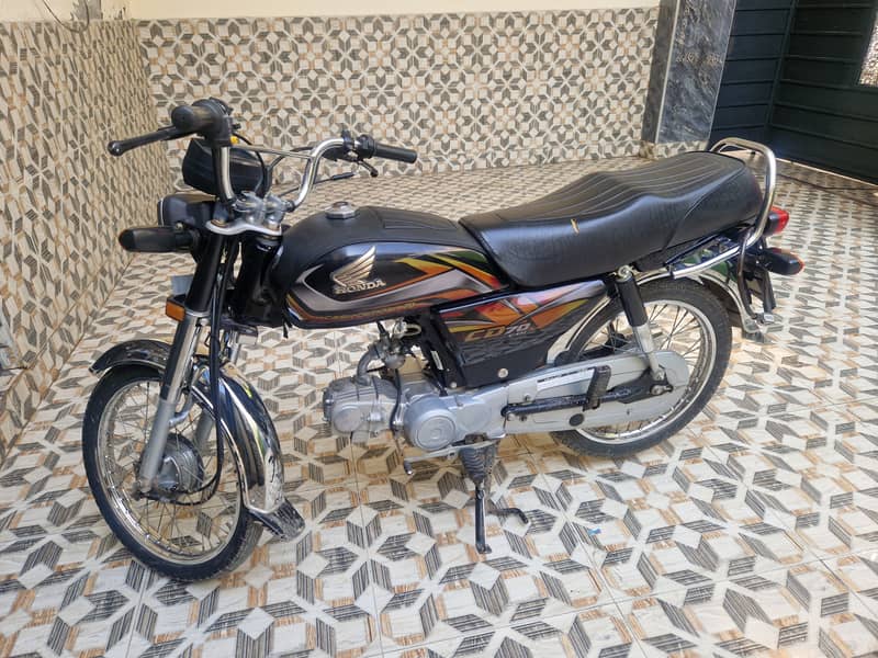 Honda CD 70 2022 4