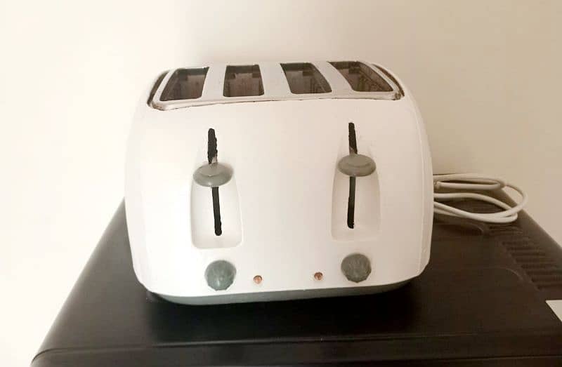 Brand New Black and Decker Toaster 4 Slices Made In England 2