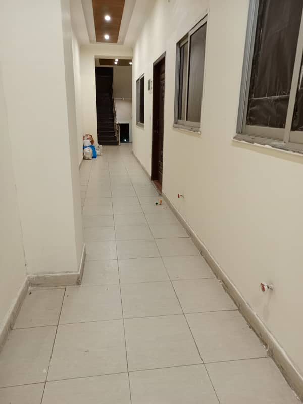 1 Kanal building for rent for school college and Silent office (Call center + Software house and beauty salone and massage center 0