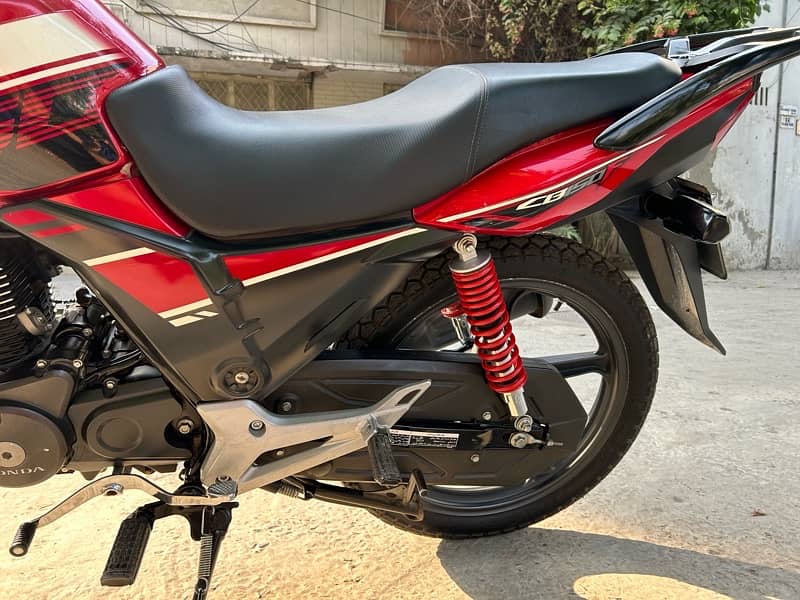 HONDA CB 150F 3