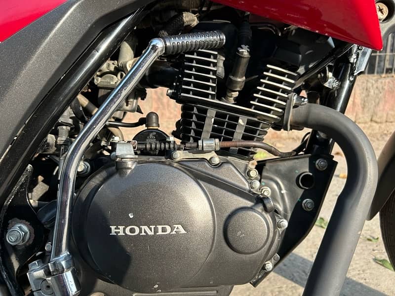 HONDA CB 150F 5