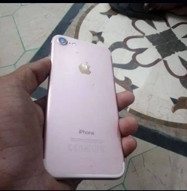 IPHONE 7 128 GB PTA APPROVED 1