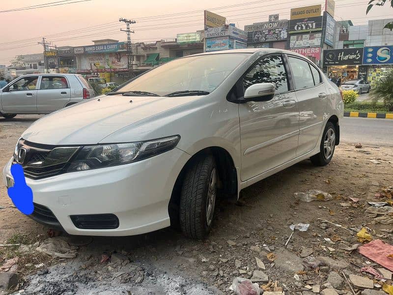 Honda City manual 2017 white emaculate 1.3 manual 4