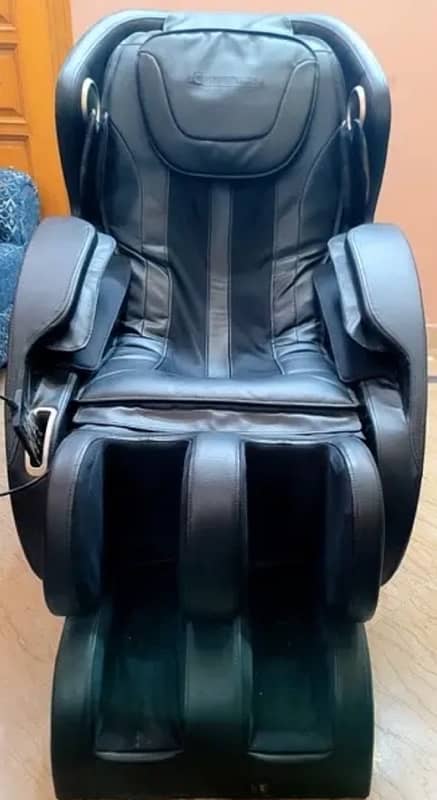 3D massage chair need to sell urgently 4