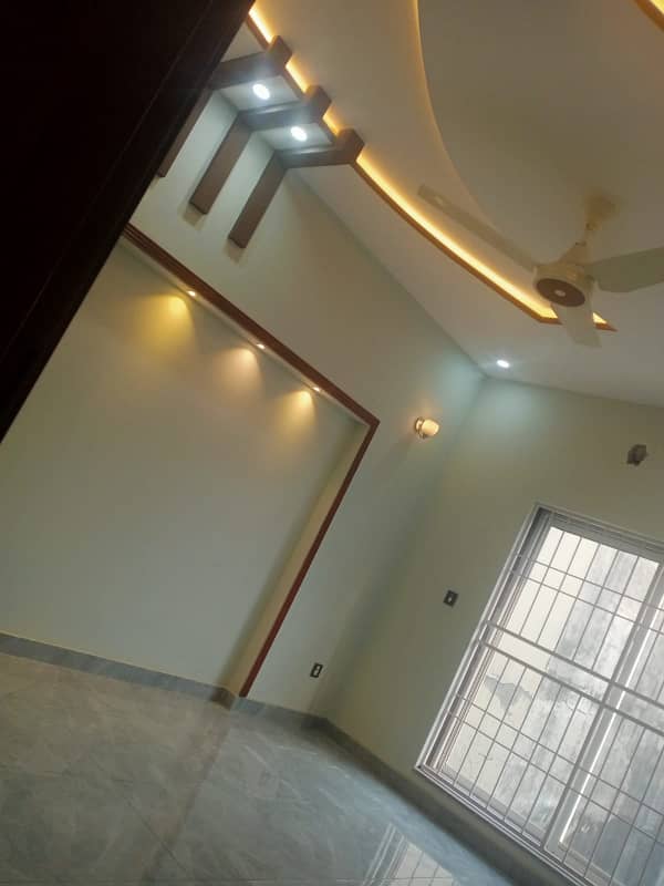 5 Marla Brand New House For Sale In Bahria Town - CC Block Bahria Town Canal Road Lahore 12