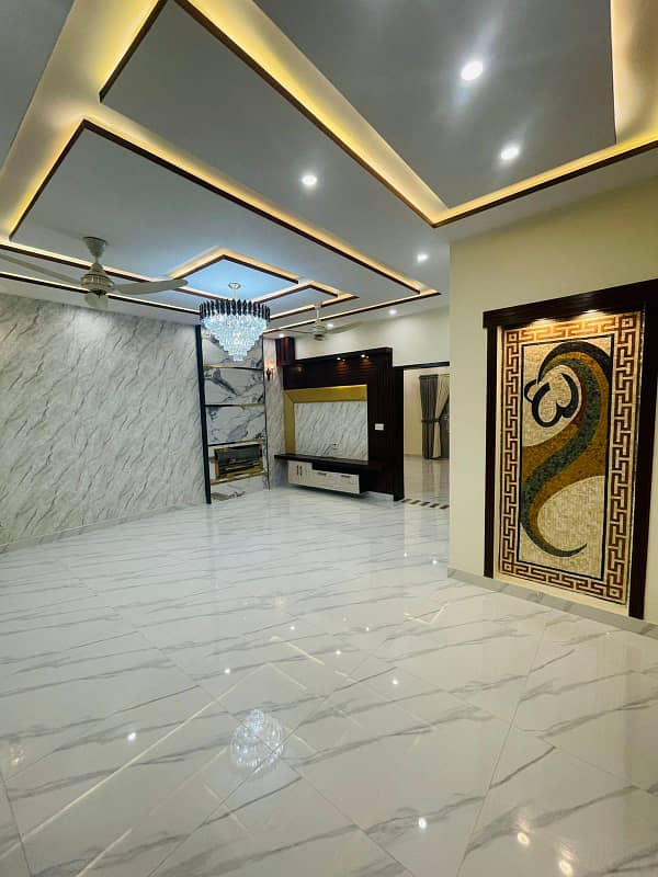 10 Marla Brand New House for Sale In Bahria Town - Iqbal Block Canal Road Lahore 9