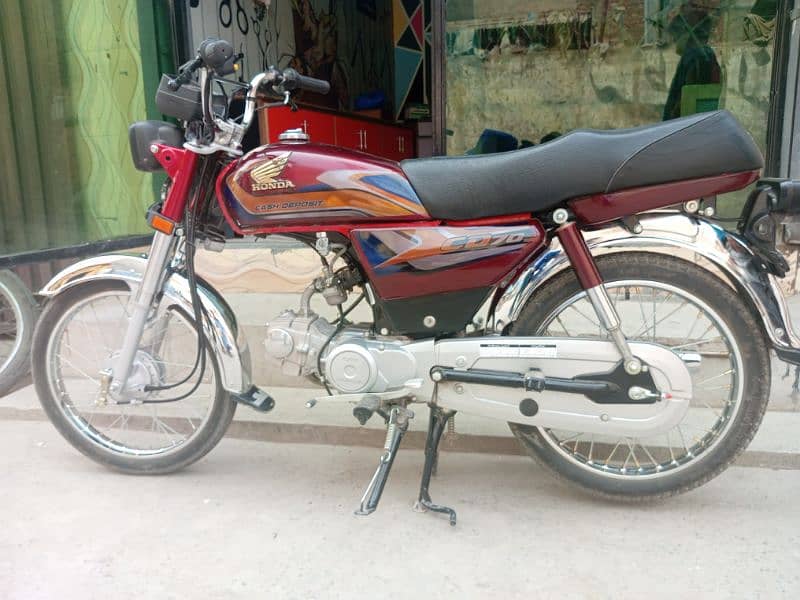 Honda cd70 argnt for sale all okay Hy 45 din pehlay li Hy 700 km 2