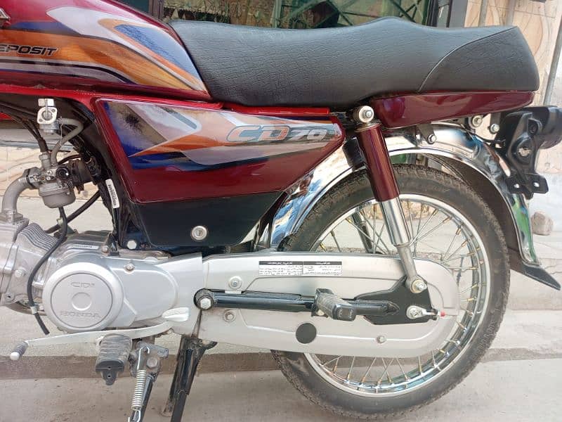 Honda cd70 argnt for sale all okay Hy 45 din pehlay li Hy 700 km 3