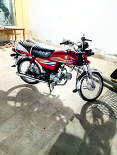 bike zero ha koe km ni ha tayar dono new.