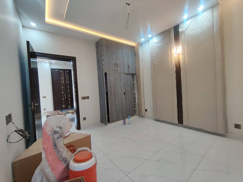 5 Marla Brand New House For Sale In Lake City - Sector M-7B Lake City Lahore 3