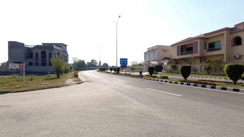 1 Kanal Residential Plot Facing 45ft Road For Sale in Sector M-2 Lake City Lahore 9