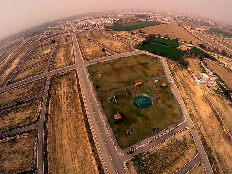 10 Marla Residential Corner Plot For Sale In Lake City - Sector M2-A Raiwind Road Lahore 11