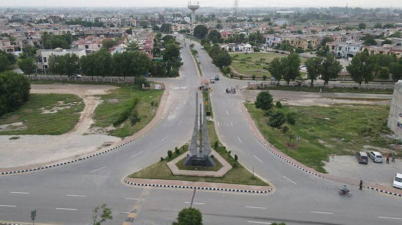 10 Marla Residential Corner Plot For Sale In Lake City - Sector M2-A Raiwind Road Lahore 13