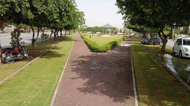 10 Marla Residential Corner Plot For Sale In Lake City - Sector M2-A Raiwind Road Lahore 14