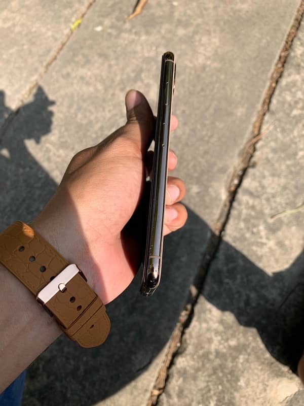 iPhone Xs max PTA Approved 1