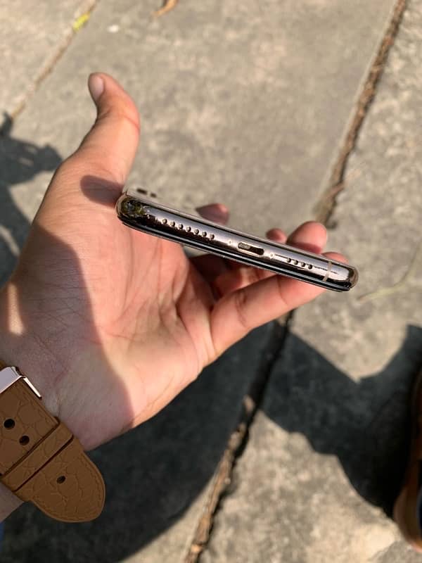 iPhone Xs max PTA Approved 2