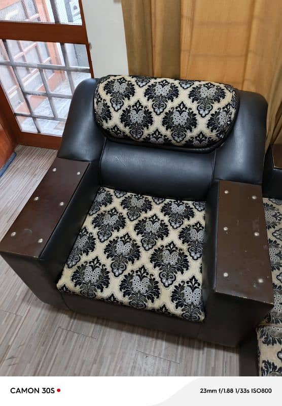 5 set of sofa 0