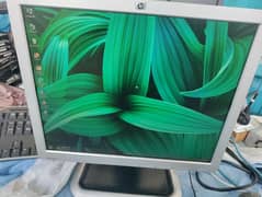 HP BRANDED 17 INCH LCD CHECKING WARRANTY. 03122810637