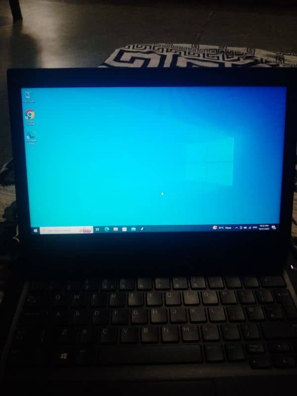 laptop for sale 8th gen core i7 16 gb Ram 128 gb ssg hard 4