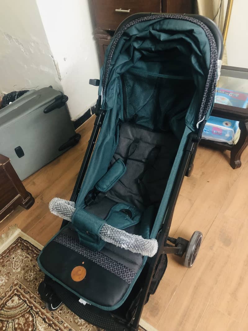 Branded baby pram new 2