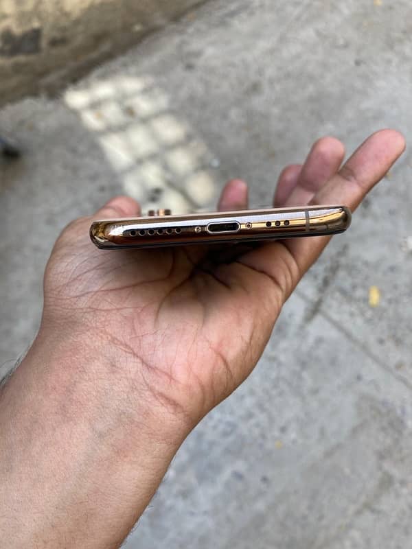 iPhone XS non pta 6