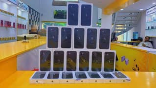 : Iphone 11 box pack