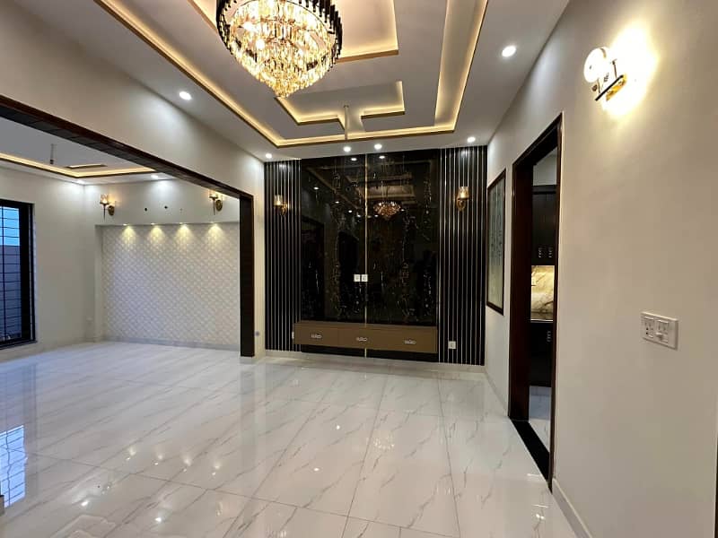 3 Years Installment Plan 5 Marla Modern House On Prime Location Park View City Lahore For Sale 2