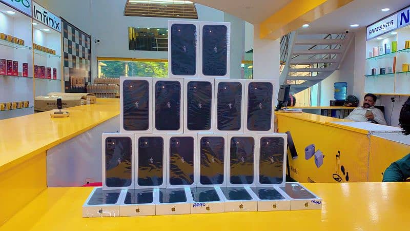 : iphone 11 64gb non active box pack 1