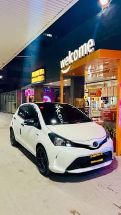 Toyota Vitz 2015