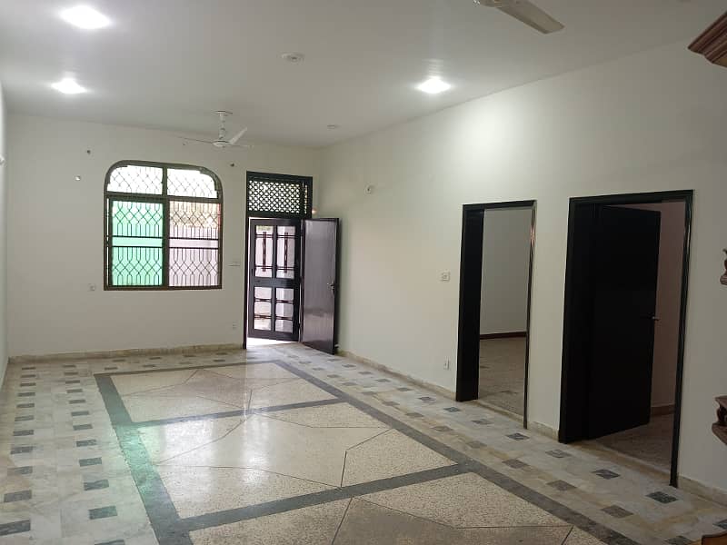 1 KANAAL 6 BED HOUSE FOR RENT IN JOHAR TOWN 24