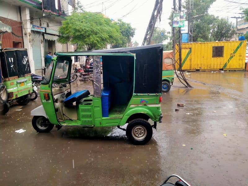 Auto Rikshaw 4 stroke 1