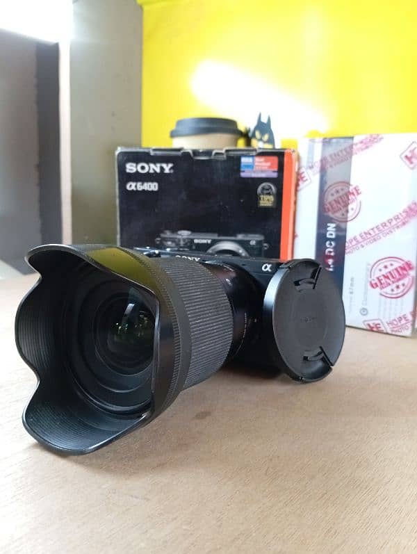 Sony 6400 with 16mm 5