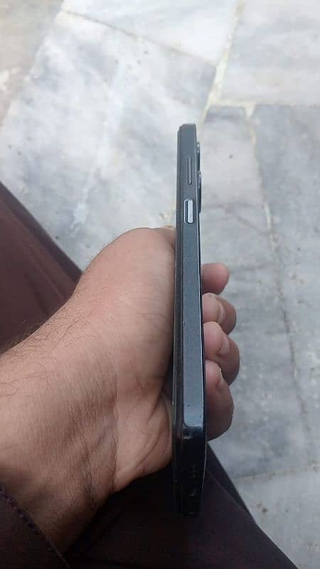 Infinix hot 30i 4