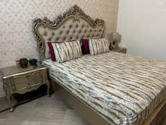 Exquisite King-Size Bed Set with 2 Side Drawers and Dressing Table 0