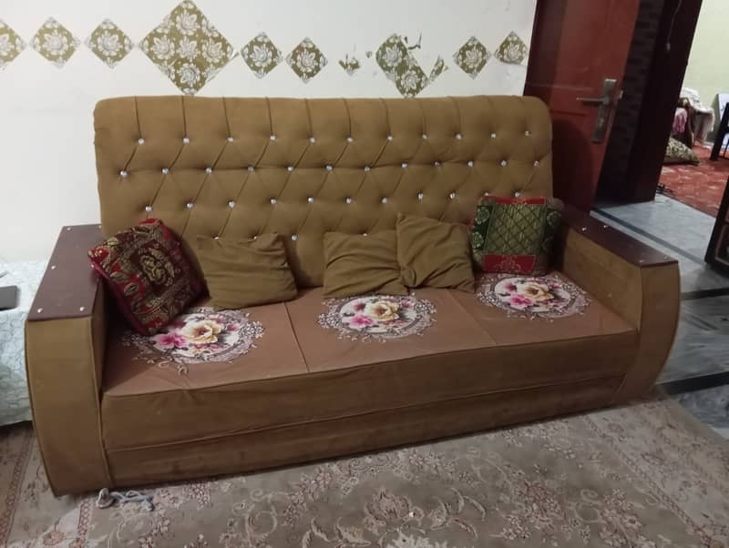 5 seater sofa for sale 0