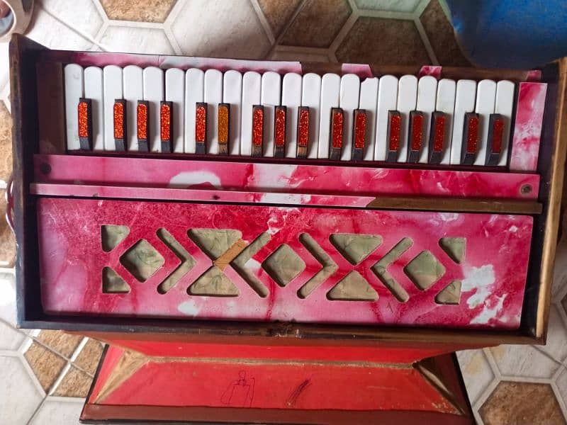 Harmonium 4 Read Indian 0