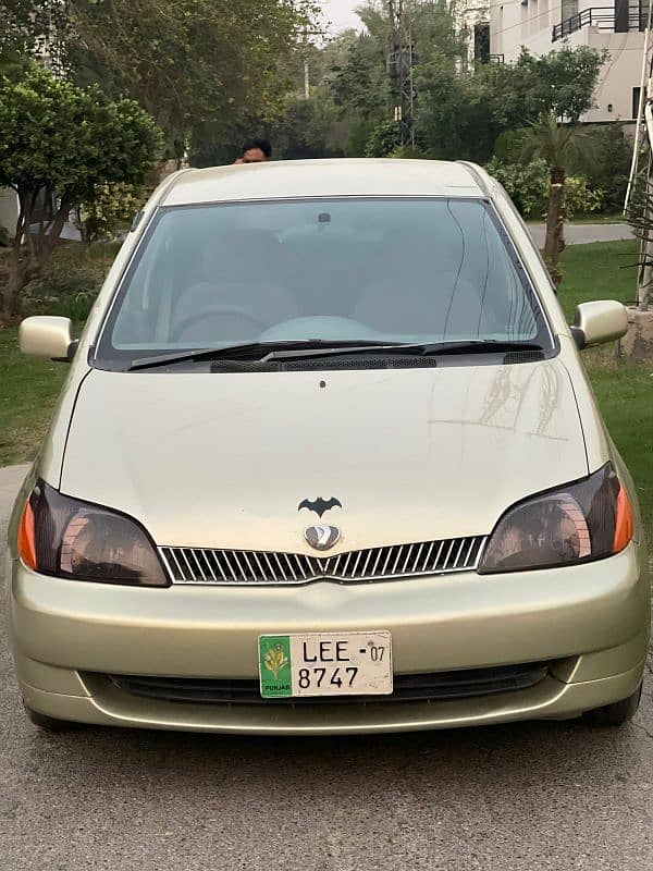 Toyota Platz model 2000 reg 2007 genuine condition car 0