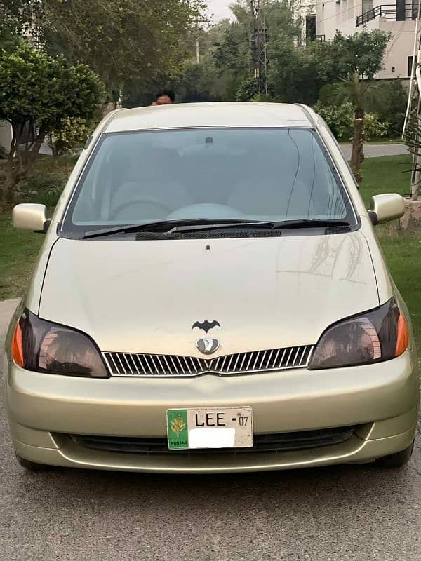 Toyota Platz model 2000 reg 2007 genuine condition car 8